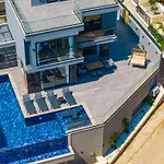 Elite Escape 2 Villa *